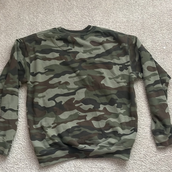 “Sub_urban Riot: Indoorsy Camo Sweatshirt size XS” - Picture 4 of 10